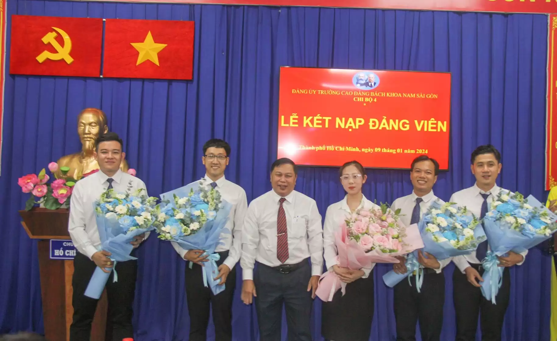 Chương mới bắt đầu “Lễ kết nạp Đảng cho sinh viên tại Đảng ủy Trường Cao đẳng Bách khoa Nam Sài Gòn” – Hành trình chính trị mới đầy ý nghĩa